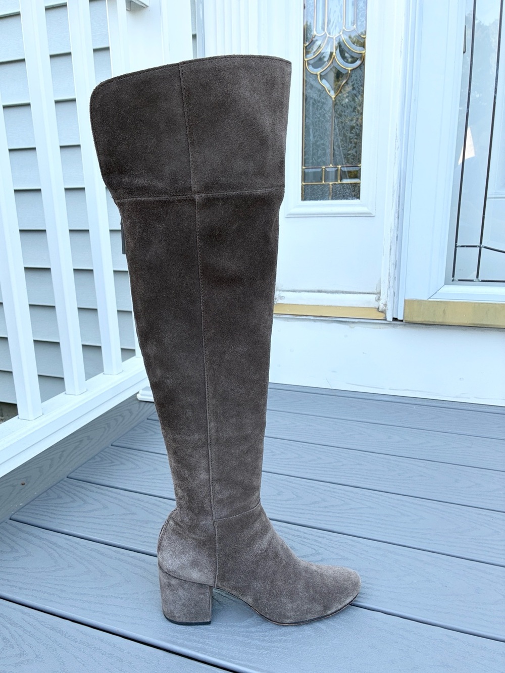 DOLCE VITA Over the Knee High Almond Toe Boots Mushroom Gray Suede Size 7.5
